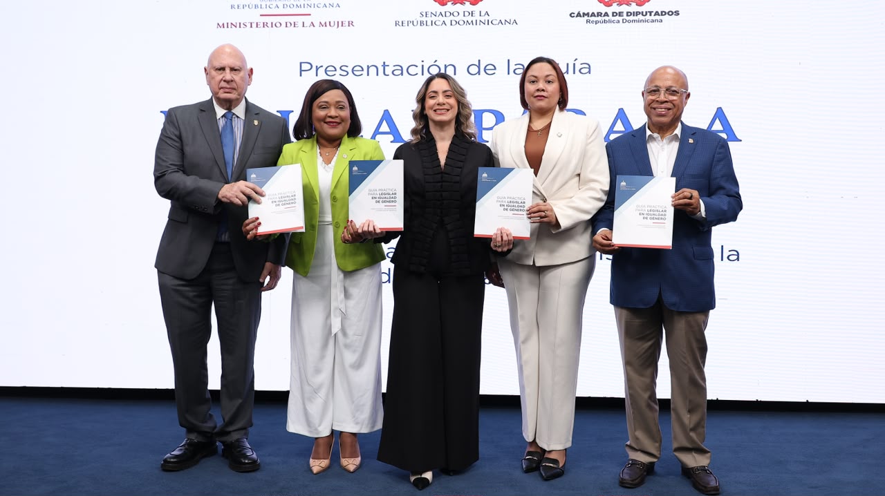Ministerio de la Mujer promueve legislación con igualdad en Congreso Nacional