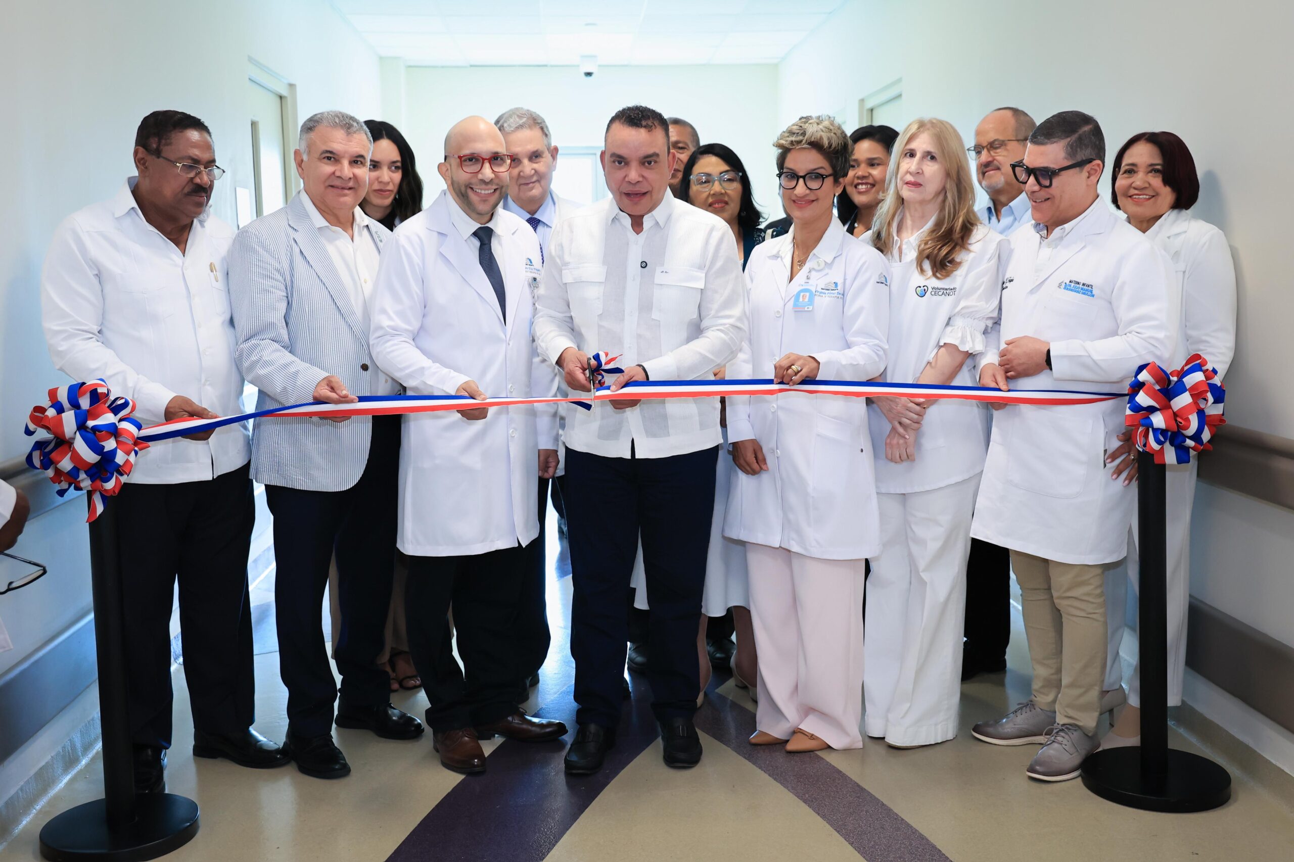 SNS inaugura primera unidad de cirugía intrauterina del país; bebés podrán ser operados antes de nacer de forma gratuita